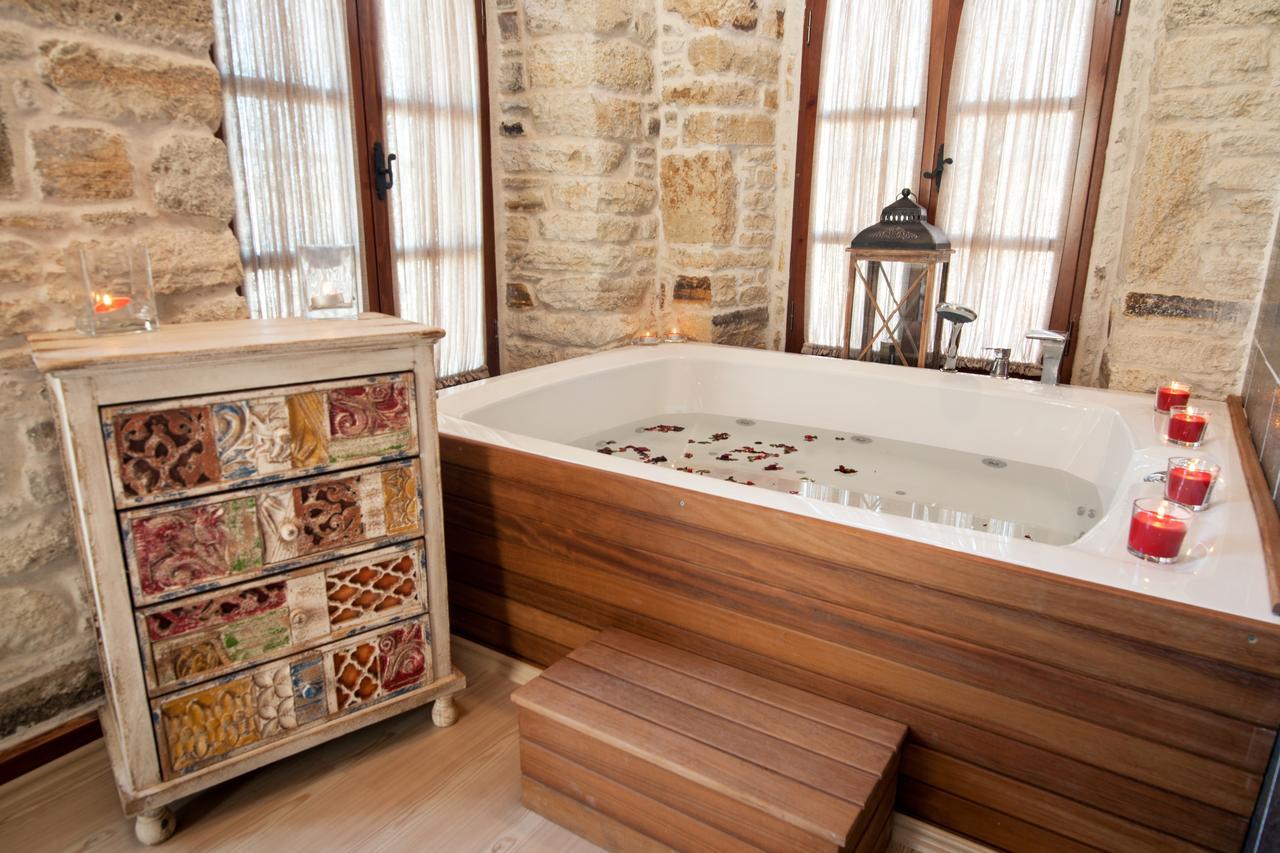 1922 Hotel Yenifoca ภายนอก รูปภาพ