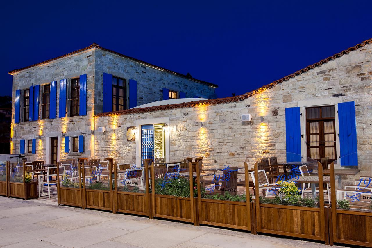 1922 Hotel Yenifoca ภายนอก รูปภาพ